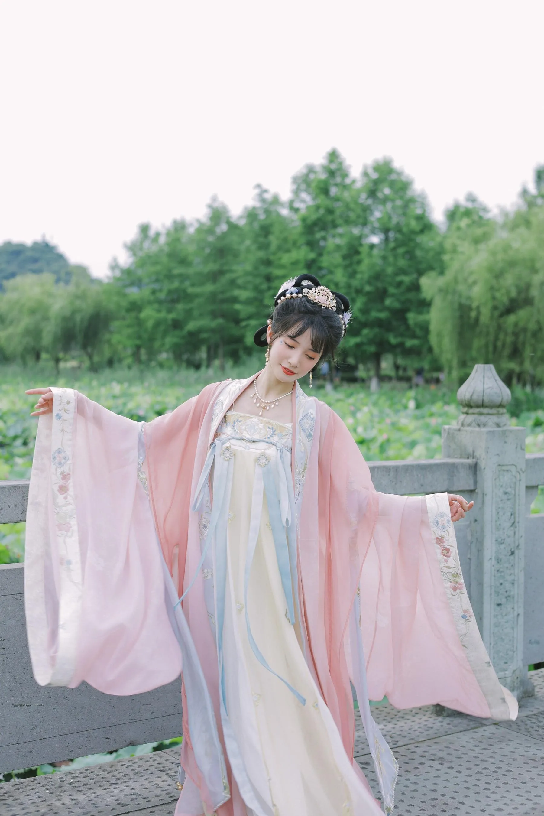[YITUYU艺图语]2022.07.28 粉色娇嫩 一只阿梦崽 [41P]插图1